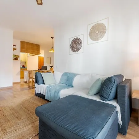 - Sea View - First Line - Parking - 2br