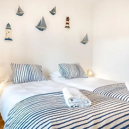 - Sea View - First Line - Parking - 2br